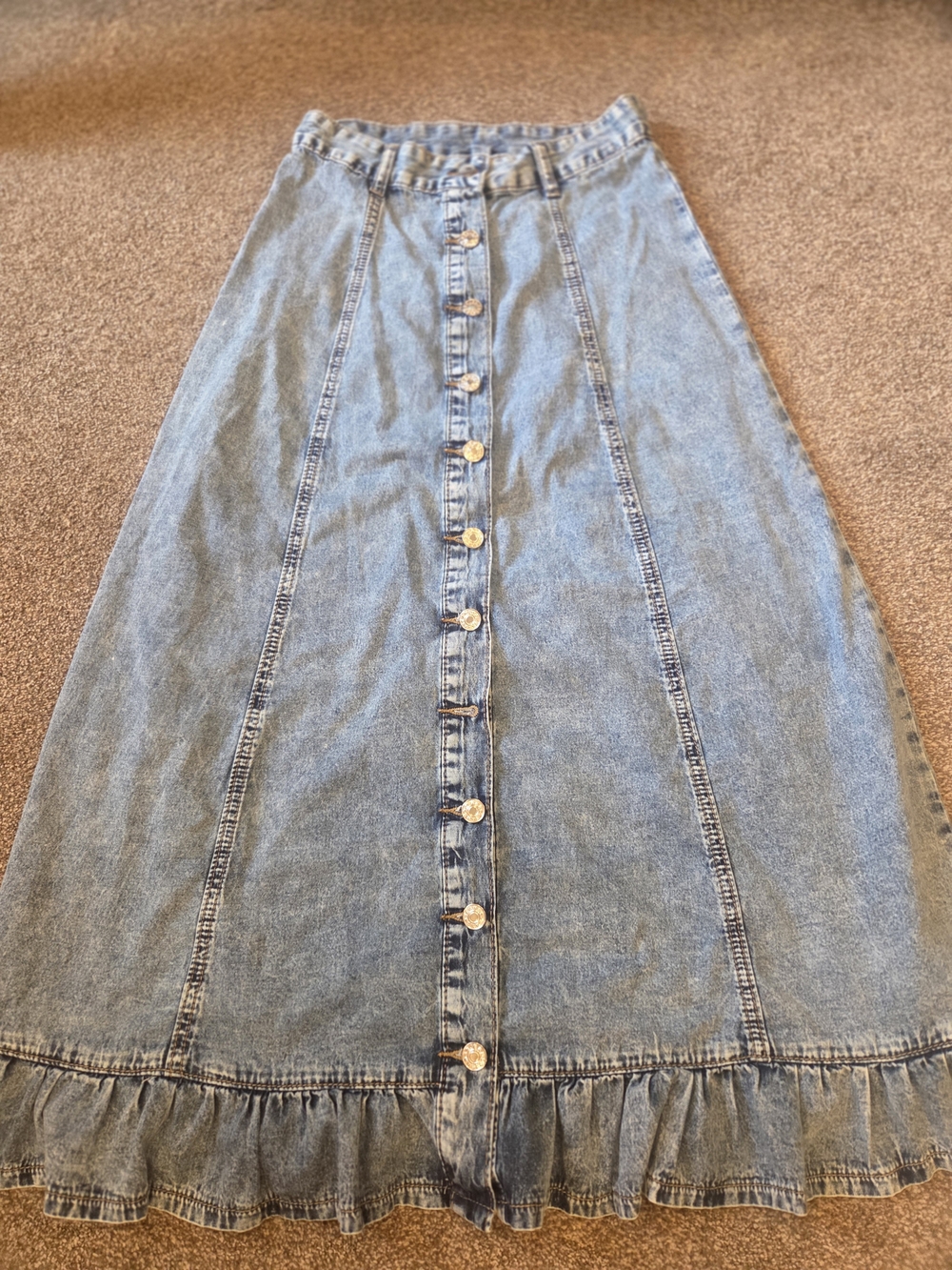 Women's Long Stonewash Feminine Skirt Size 00 Ruffle Bottom Button Front
